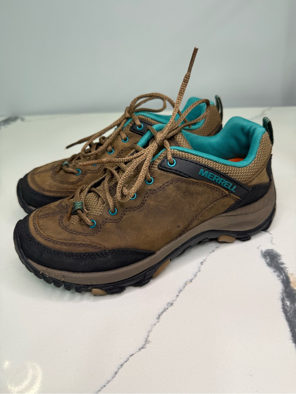Merrell Women’s Dark Earth/Brittany Blue Leather Hiking Trail Shoes Size 7